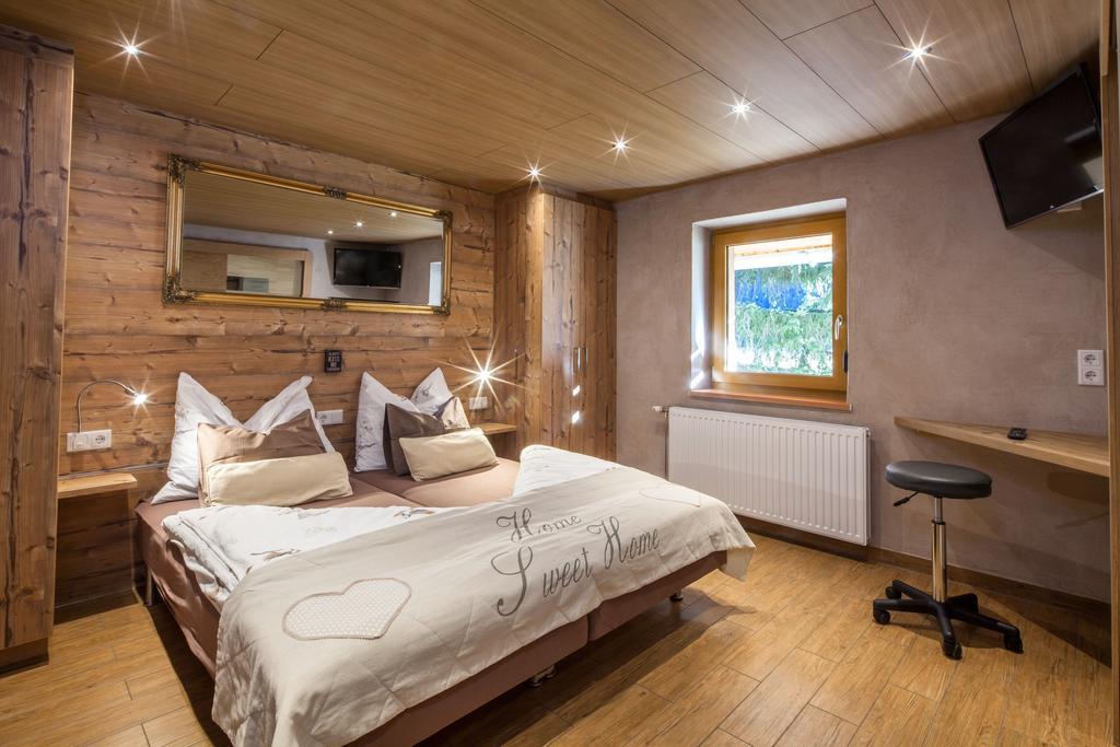 Gasthaus-Pension Reiterklause Leutasch Exteriér fotografie